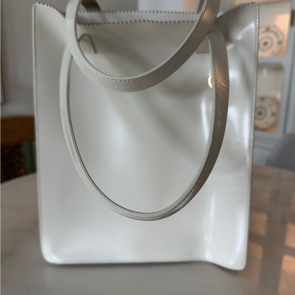 Kara | minimalist luxe polished leather tote bag